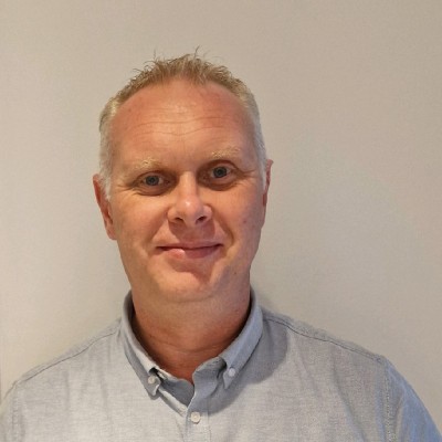 Simon Cowling